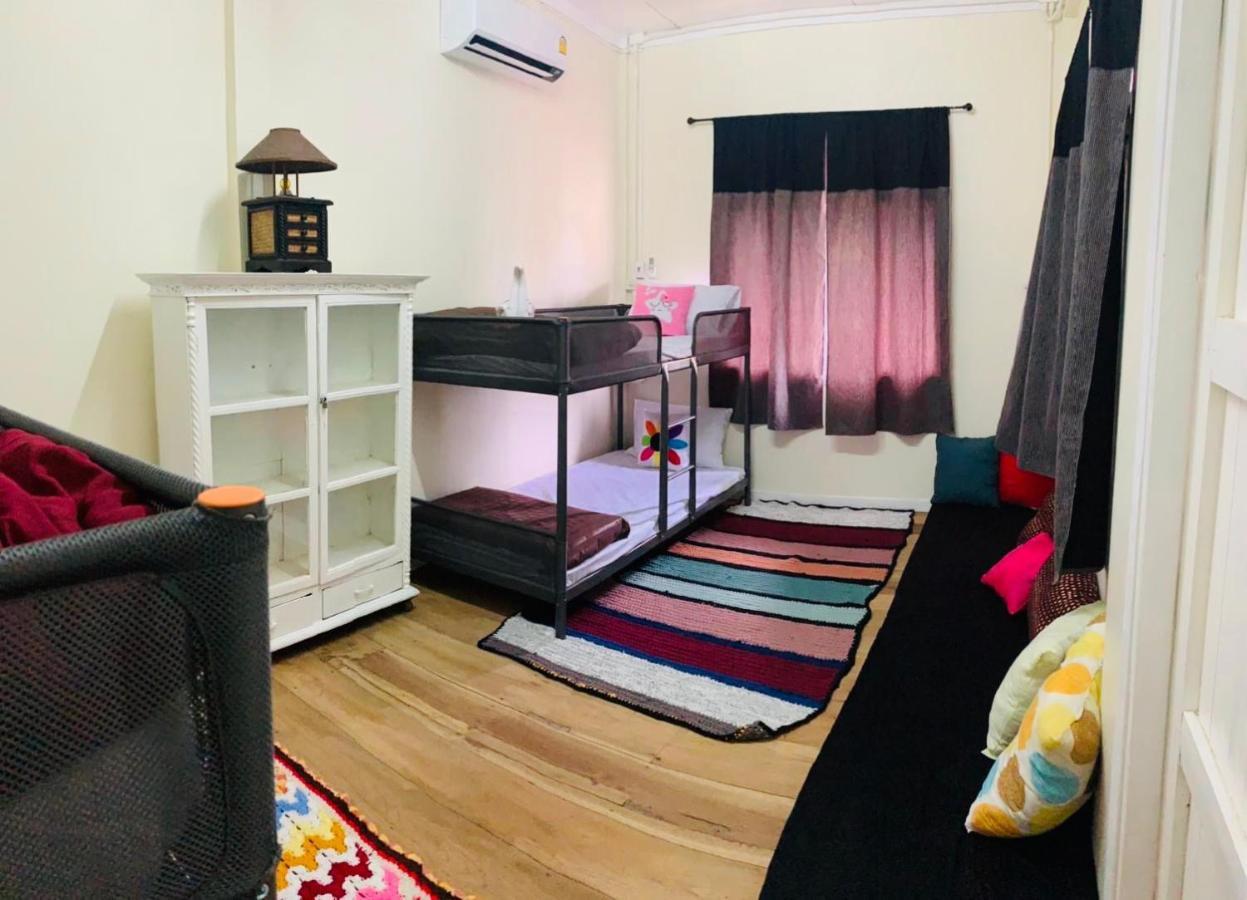 Baan Mae Somkid Homestay Сукотаи Экстерьер фото